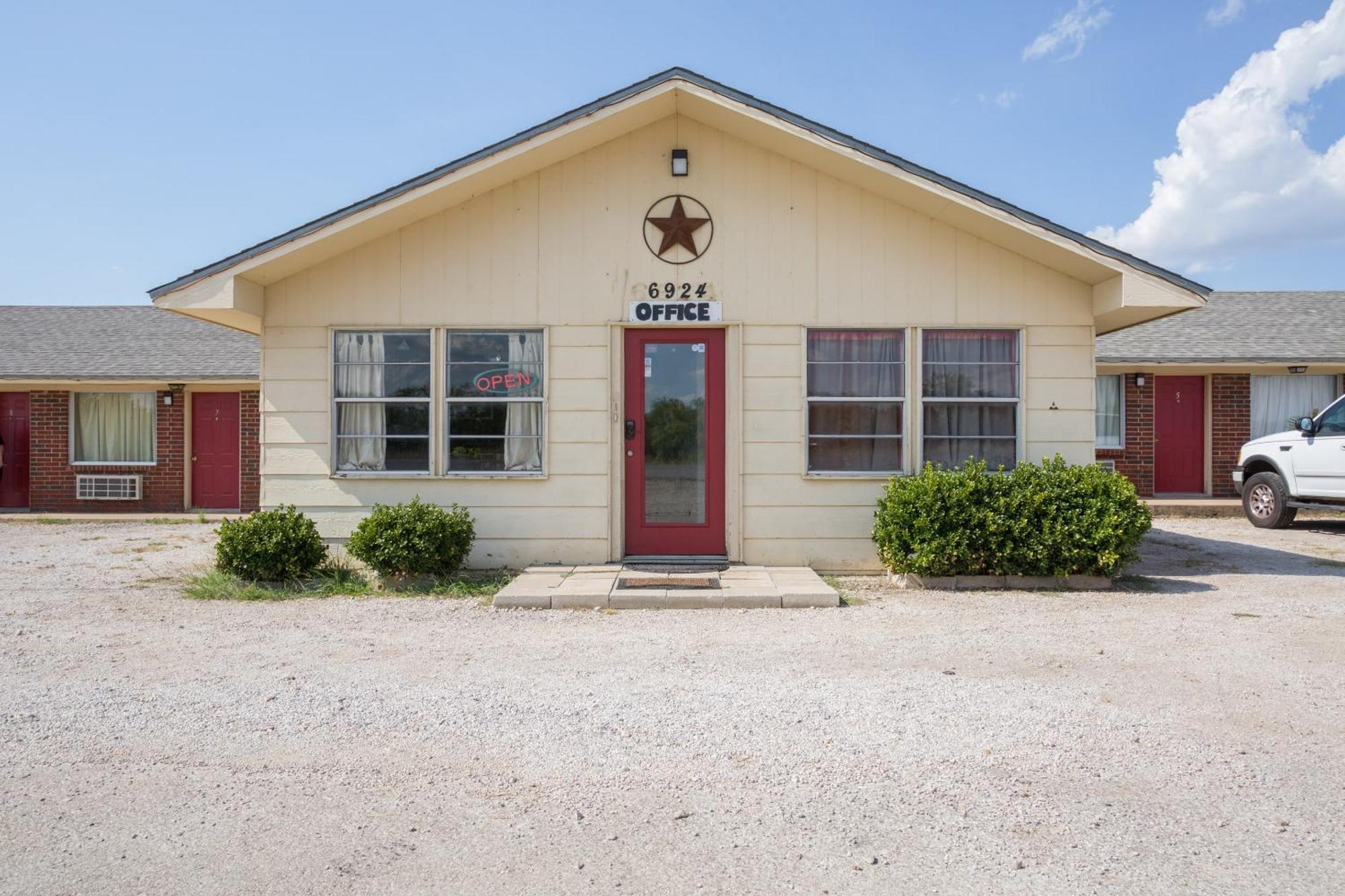 Oyo Hotel Breckenridge Tx Hubbard Creek Lake Exterior foto